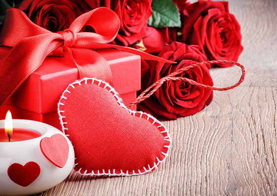 valentines-day-gift-and-hearts-wallpaper-1920x1200