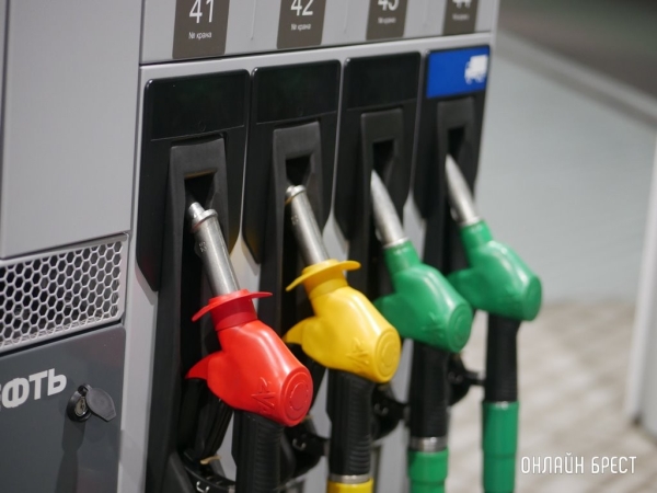Подсчитано, как изменились цены на бензин за полгода в Беларуси и других странах