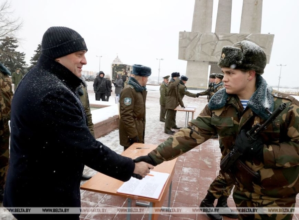 Субботин на церемонии военной присяги в Витебске: патриотизм - в нашем характере