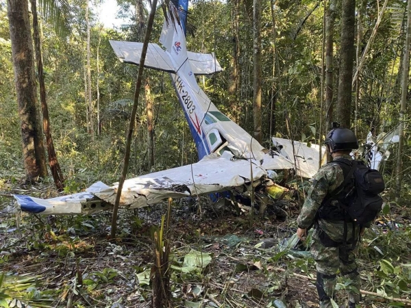 После крушения самолета дети провели 40 дней в джунглях Колумбии - и выжили