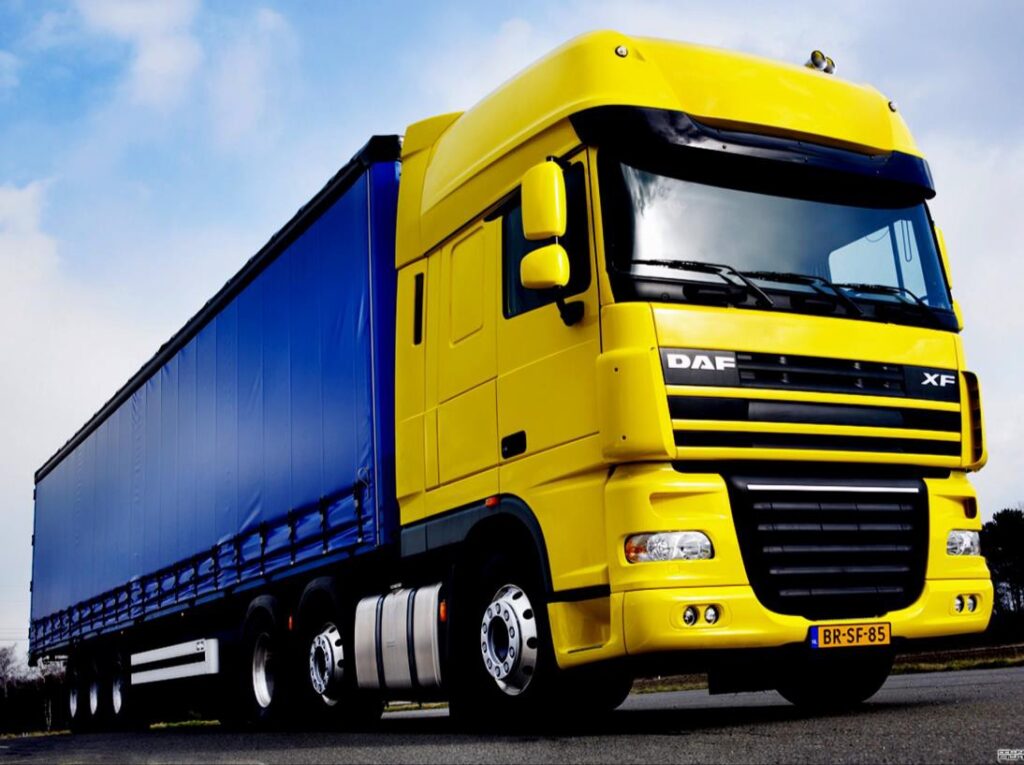 фура грузоперевозки