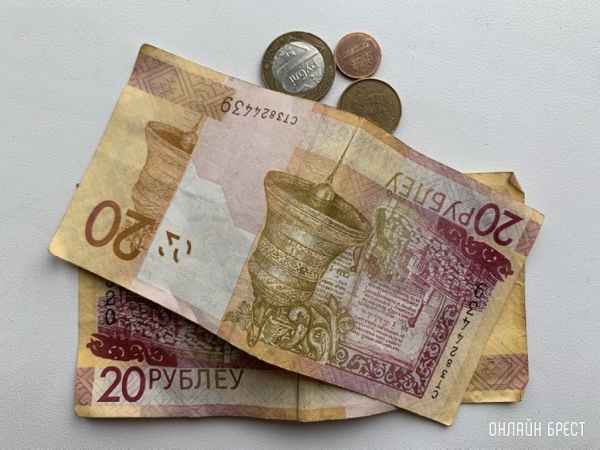 Власти Беларуси хотят оставить привязку арендной платы к рублю