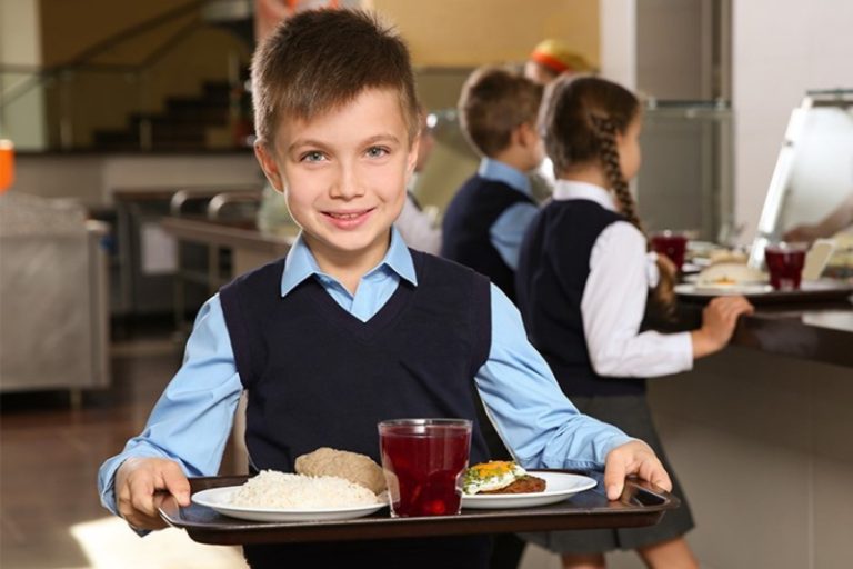 Экспериментальное меню для школьников: в Витебске тестируют новые подходы к организации питания