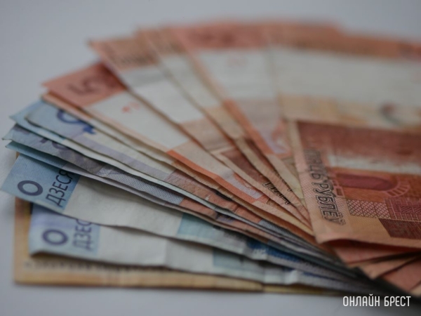С 1 января в Беларуси вырастет базовая ставка – а с ней зарплаты бюджетников