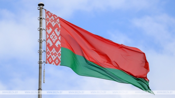 Лукашенко подписал указ об изменении названия Дня Государственных герба и флага Беларуси