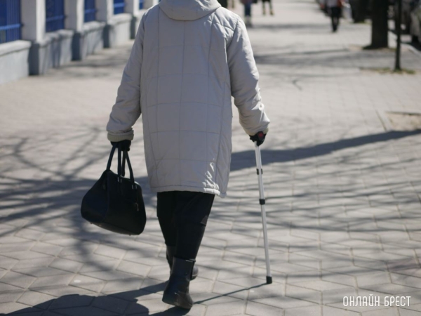 Белорусы с трудовым стажем более 30 лет рассказали о своих пенсиях. Сколько начисляется?