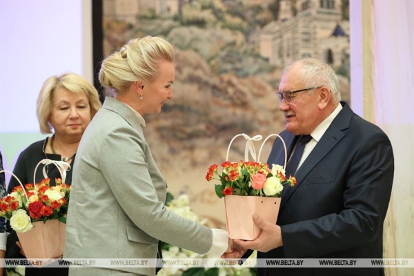 Победительниц конкурса "Женщина года - 2022" наградили в Минске