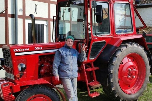 Немецкая газета рассказала о тракторе «Беларус» 1987 года и его хозяевах